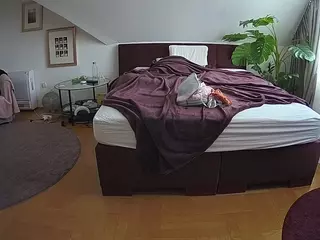 Julmodels Bedroom-A 2's Live Sex Cam Show