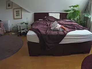 Julmodels Bedroom-A 2's Live Sex Cam Show