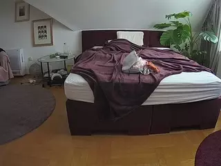 Julmodels Bedroom-A 2's Live Sex Cam Show