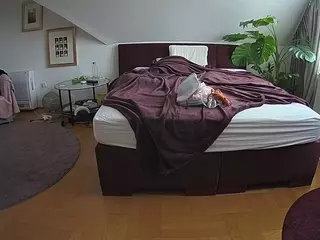 Julmodels Bedroom-A 2's Live Sex Cam Show