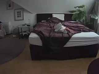 Julmodels Bedroom-A 2's Live Sex Cam Show