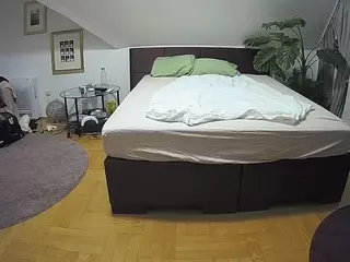 Julmodels Bedroom-A 2's Live Sex Cam Show