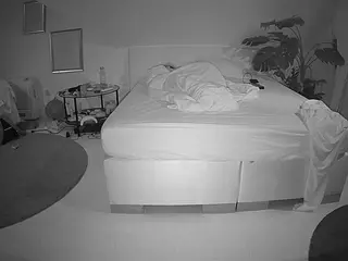Julmodels Bedroom-A 2's Live Sex Cam Show