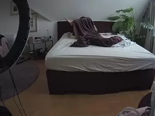 Julmodels Bedroom-A 2's Live Sex Cam Show