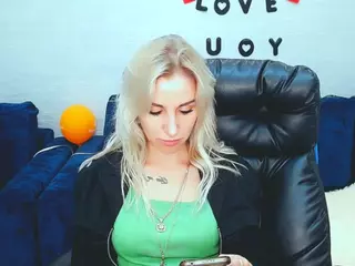 rose-shine's Live Sex Cam Show