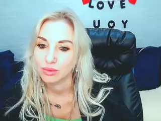rose-shine's Live Sex Cam Show