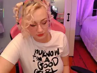 Switchy Kitty's Live Sex Cam Show