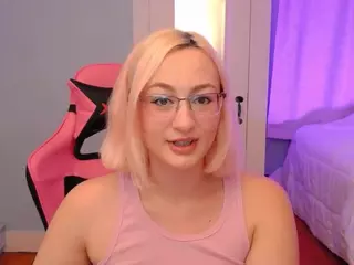 Switchy Kitty's Live Sex Cam Show