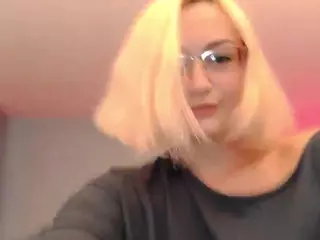 Switchy Kitty's Live Sex Cam Show