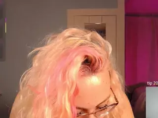 Switchy Kitty's Live Sex Cam Show