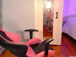 Switchy Kitty's Live Sex Cam Show