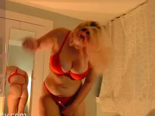 Switchy Kitty's Live Sex Cam Show