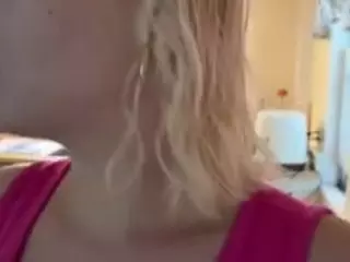 Switchy Kitty's Live Sex Cam Show
