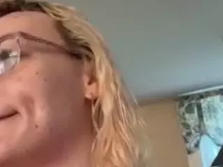 Switchy Kitty's Live Sex Cam Show