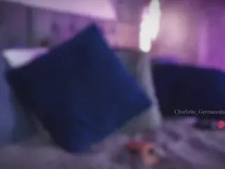 Charlotte's Live Sex Cam Show