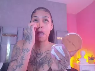 juliia-rose's Live Sex Cam Show