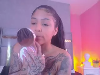 juliia-rose's Live Sex Cam Show