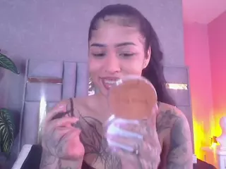 juliia-rose's Live Sex Cam Show