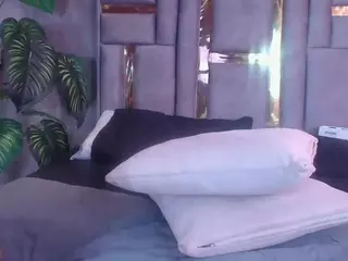 juliia-rose's Live Sex Cam Show