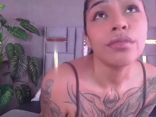 juliia-rose's Live Sex Cam Show
