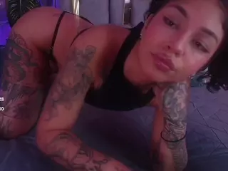 juliia-rose's Live Sex Cam Show