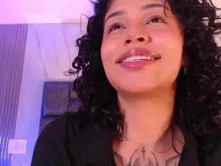 juliia-rose's Live Sex Cam Show