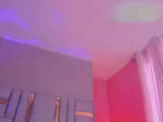 juliia-rose's Live Sex Cam Show