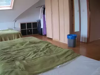 Julmodels Bedroom-D1's Live Sex Cam Show