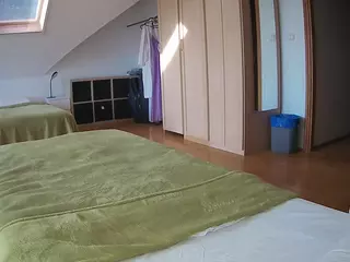 Julmodels Bedroom-D1's Live Sex Cam Show