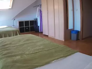 Julmodels Bedroom-D1's Live Sex Cam Show