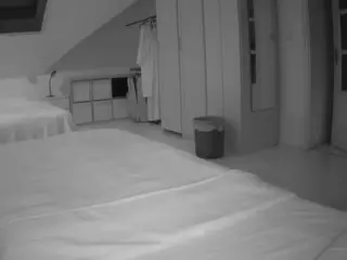 Julmodels Bedroom-D1's Live Sex Cam Show