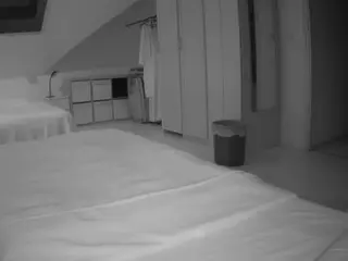 Julmodels Bedroom-D1's Live Sex Cam Show