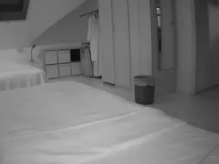 Julmodels Bedroom-D1's Live Sex Cam Show