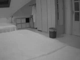 Julmodels Bedroom-D1's Live Sex Cam Show