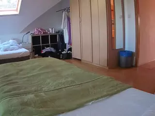 Julmodels Bedroom-D1's Live Sex Cam Show