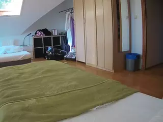 Julmodels Bedroom-D1's Live Sex Cam Show
