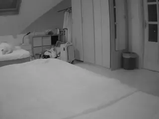 Julmodels Bedroom-D1's Live Sex Cam Show