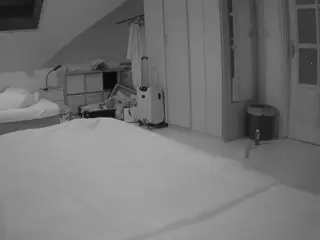 Julmodels Bedroom-D1's Live Sex Cam Show
