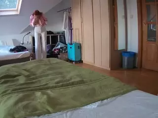 Julmodels Bedroom-D1's Live Sex Cam Show