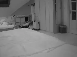 Julmodels Bedroom-D1's Live Sex Cam Show