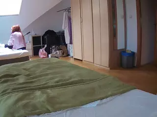 Julmodels Bedroom-D1's Live Sex Cam Show