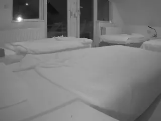 Julmodels Bedroom-D2's Live Sex Cam Show