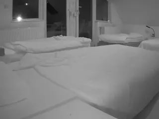 Julmodels Bedroom-D2's Live Sex Cam Show