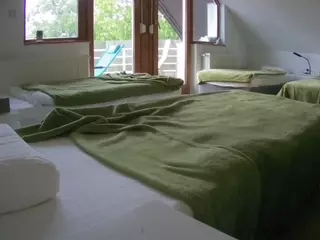 Julmodels Bedroom-D2's Live Sex Cam Show