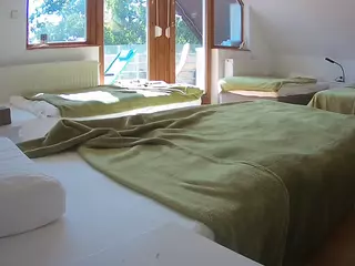 Julmodels Bedroom-D2's Live Sex Cam Show