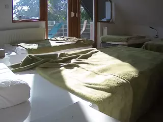Julmodels Bedroom-D2's Live Sex Cam Show