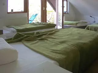 Julmodels Bedroom-D2's Live Sex Cam Show