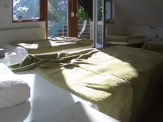Julmodels Bedroom-D2's Live Sex Cam Show