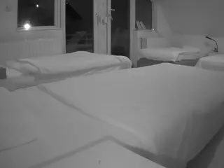 Julmodels Bedroom-D2's Live Sex Cam Show