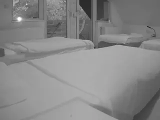 Julmodels Bedroom-D2's Live Sex Cam Show